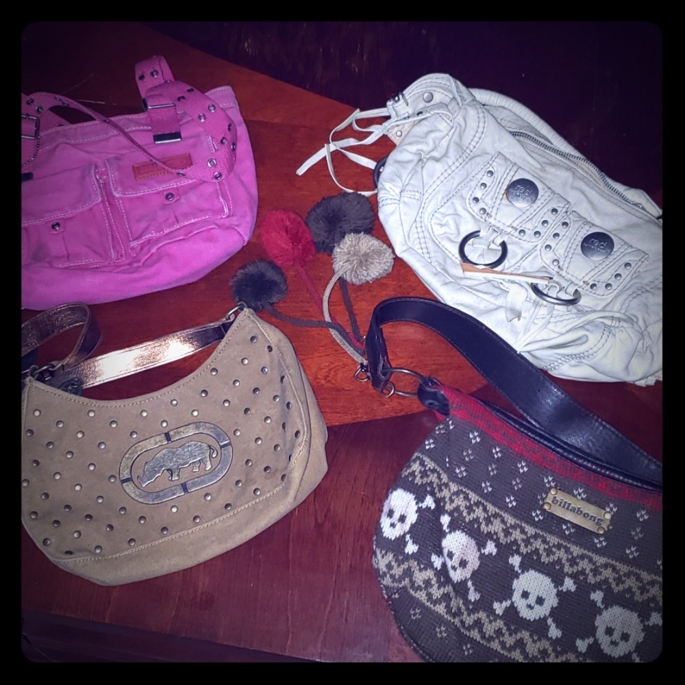Handbags/purses